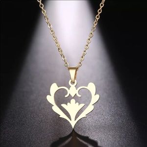 Gold heart necklace
